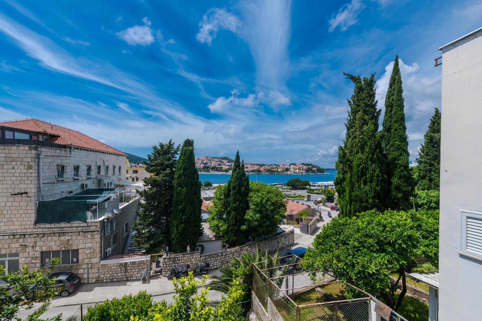 Apartman One , Sea View , Free Parking