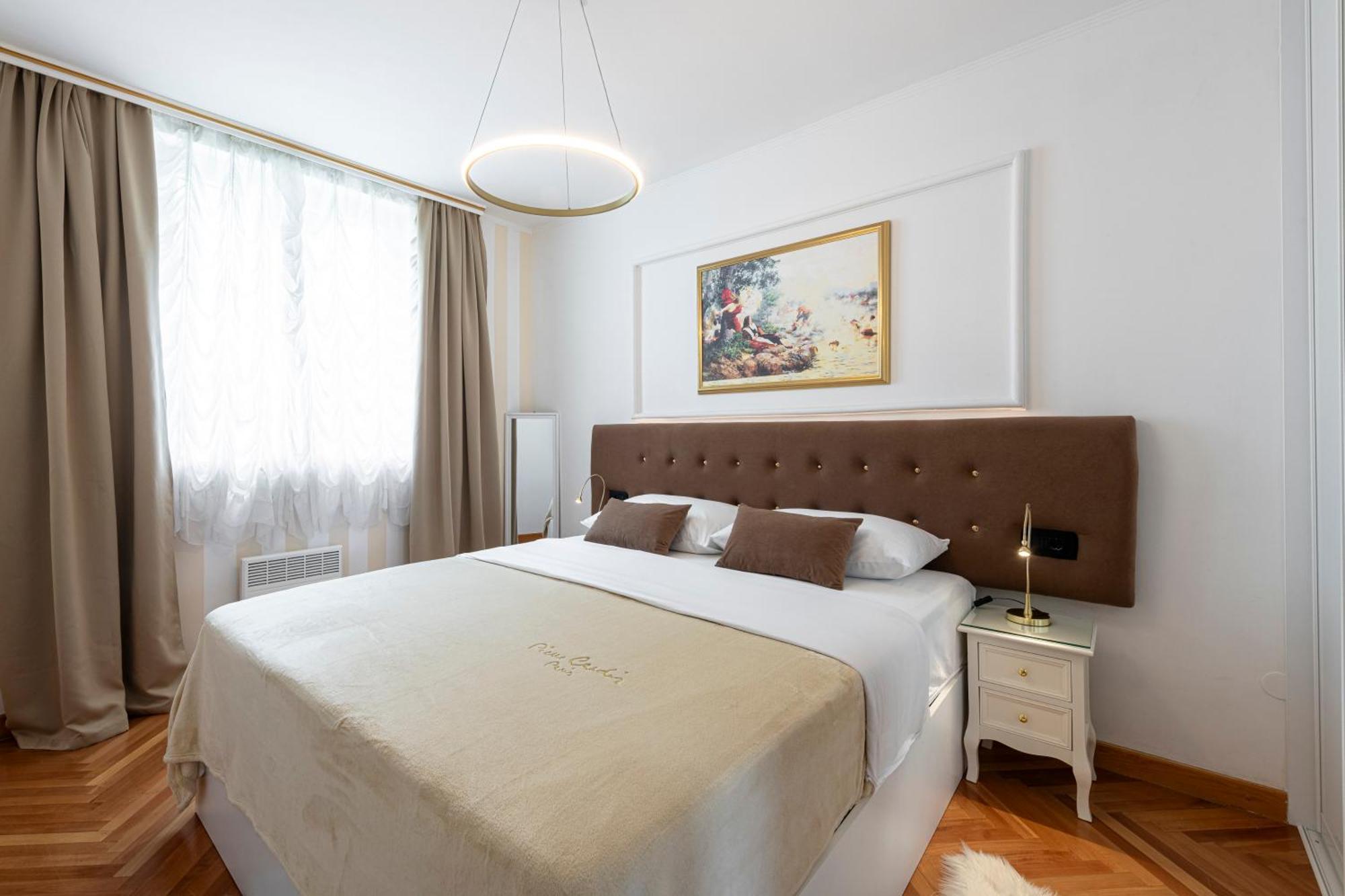Apartman One , Sea View , Free Parking *