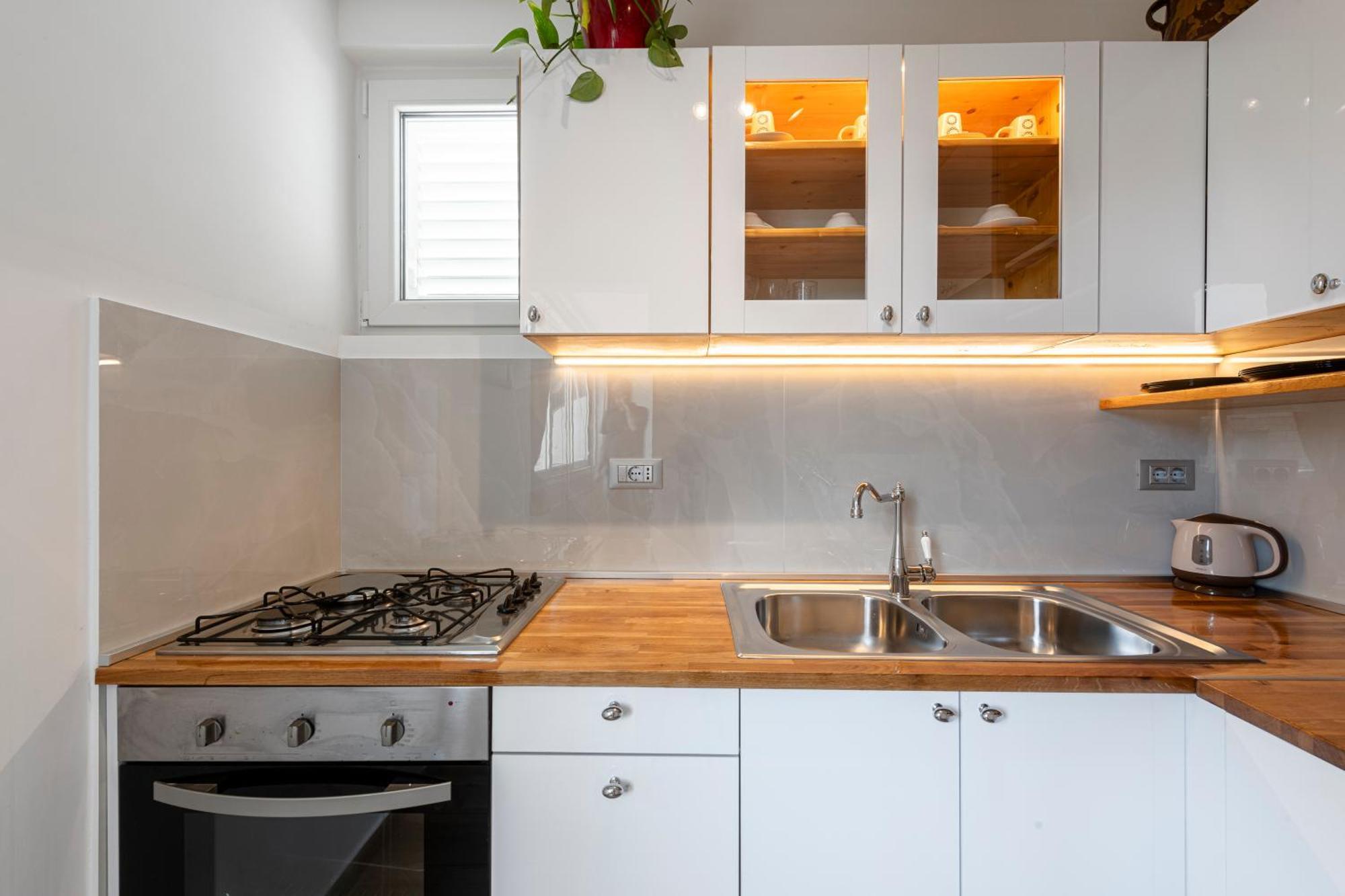 Apartamento One , Sea View , Free Parking *